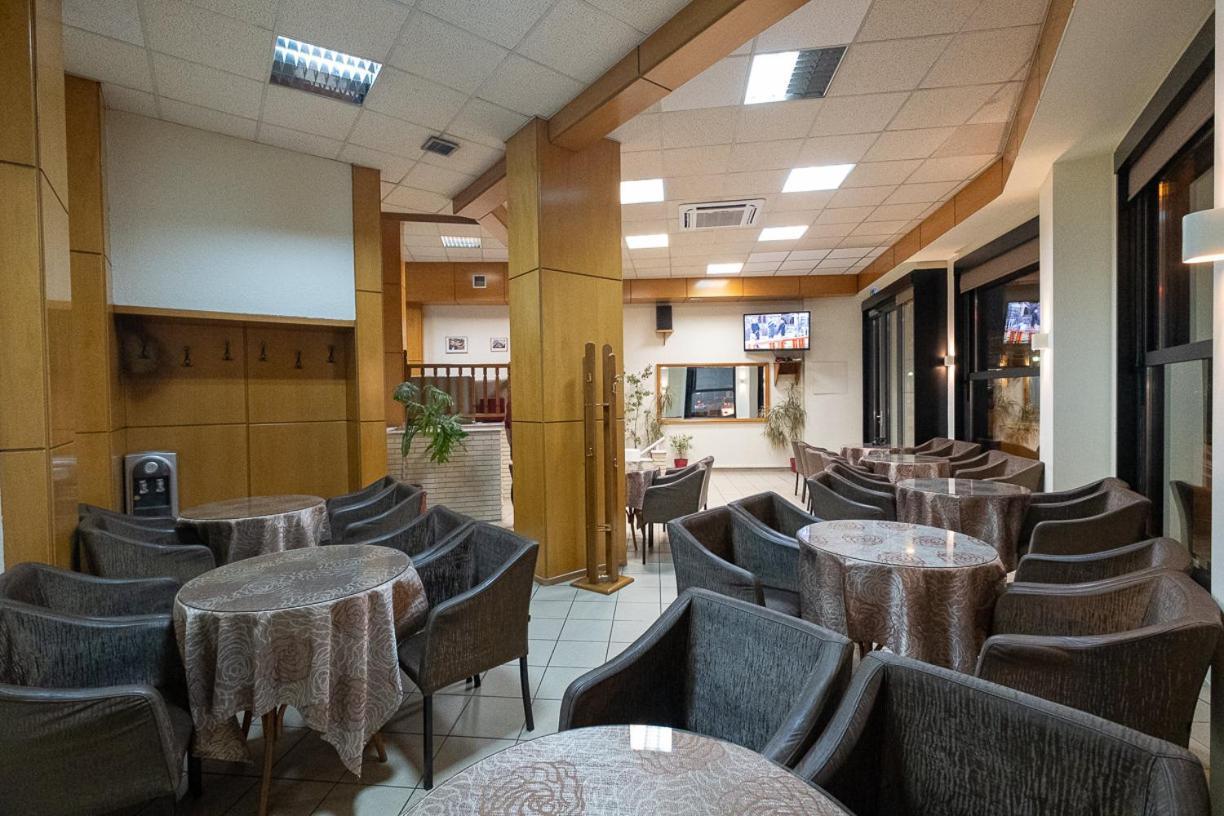 Hotel Democritus Komotini Zewnętrze zdjęcie